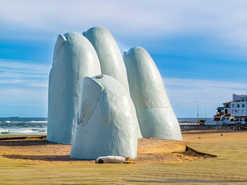 Punta del Este: Guía Completa del Paraíso Uruguayo | Playas, Gastronomía y Más